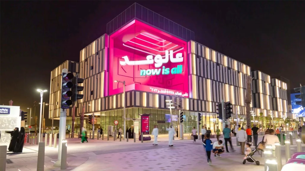 Naked Eye 3D LED Screens